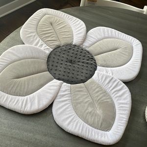 Blooming Bath Lotus Baby Bath Seat - grey